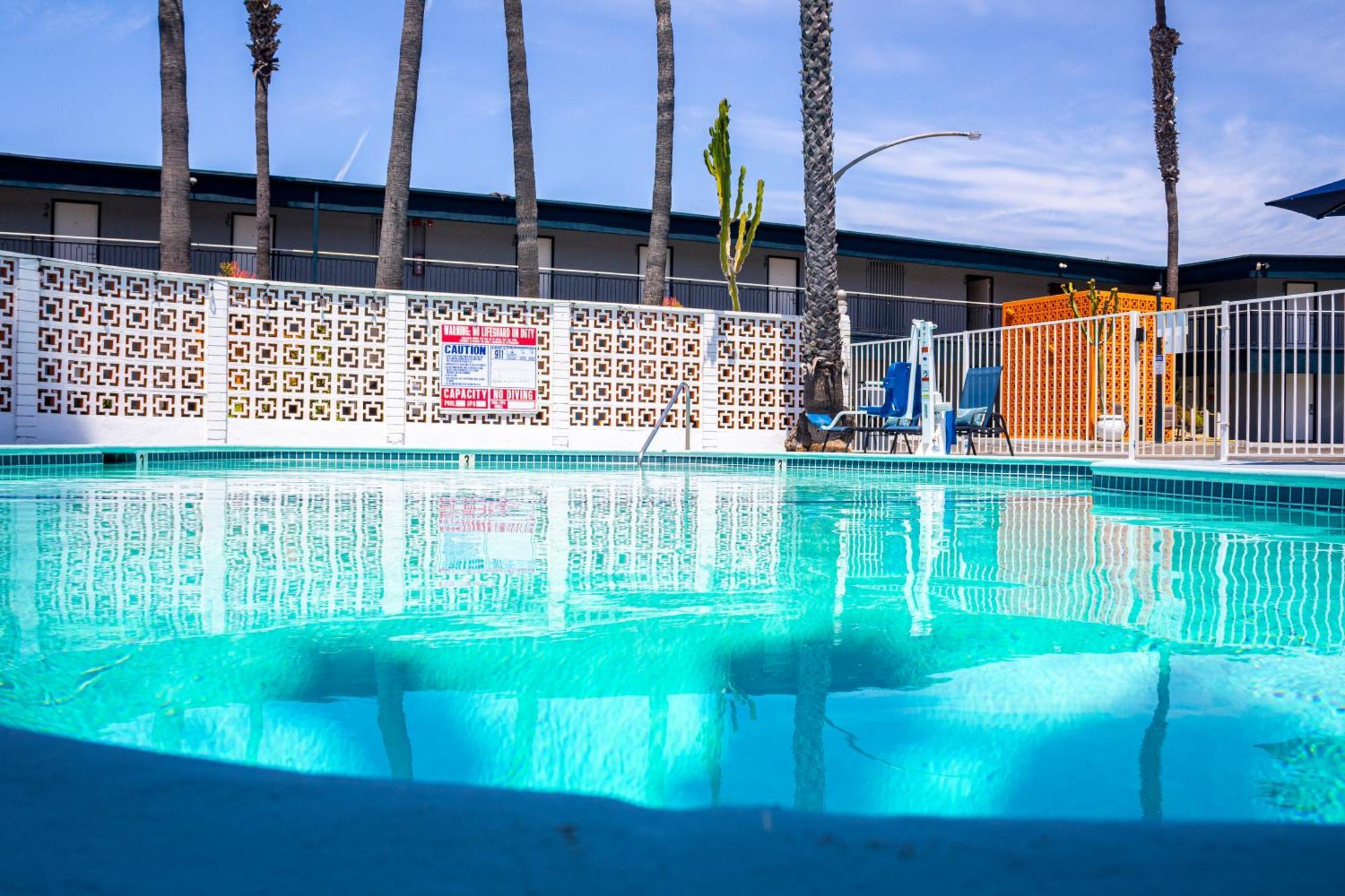 Ocean Villa Inn San Diego Exterior photo
